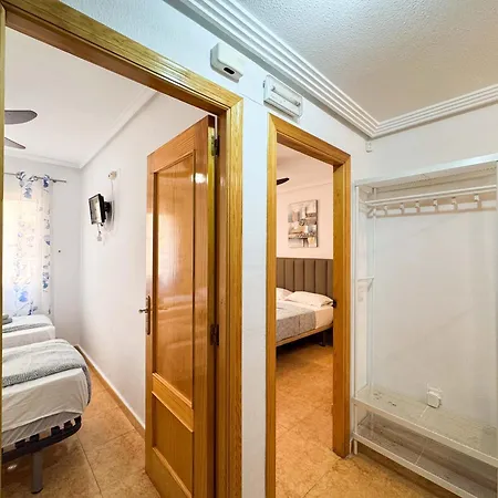 118 Locos Playa - Alicante Апартаменты Торевьиа
