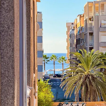 118 Locos Playa - Alicante * 托雷维耶哈